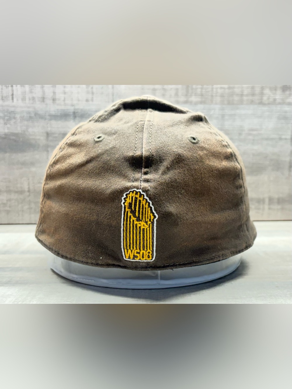 New Era Two-Tone Brown and White 'League Champions' Philadelphia Phillies Cap - Picture 5 of 7